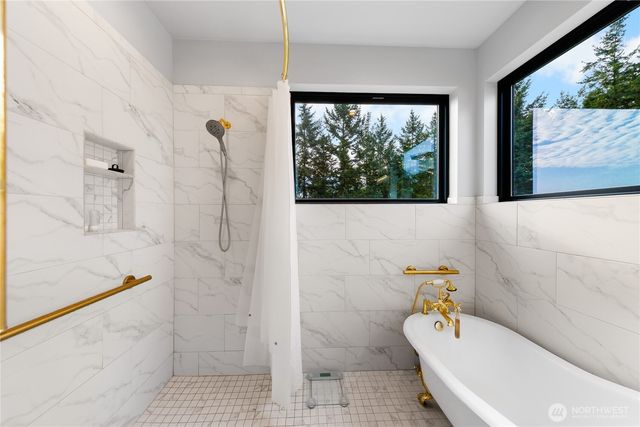 3939 Rockridge Parkway, Anacortes, WA 98221