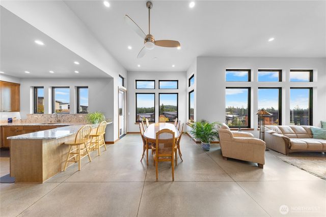 3939 Rockridge Parkway, Anacortes, WA 98221