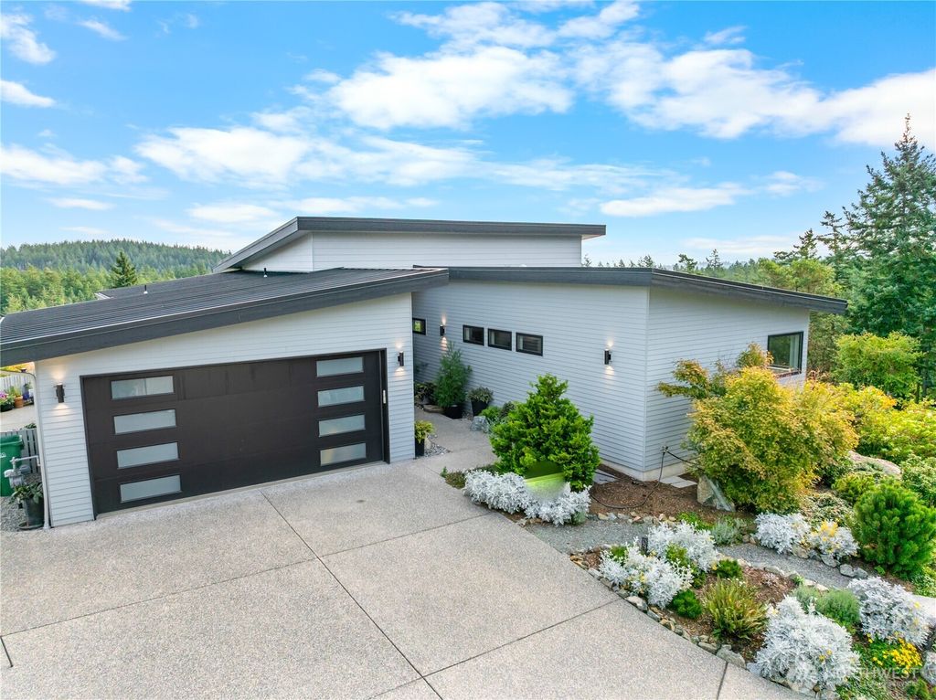 3939 Rockridge Parkway, Anacortes, WA 98221