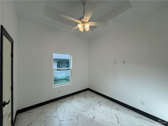 513 E Hawk Avenue, Pharr, TX 78577