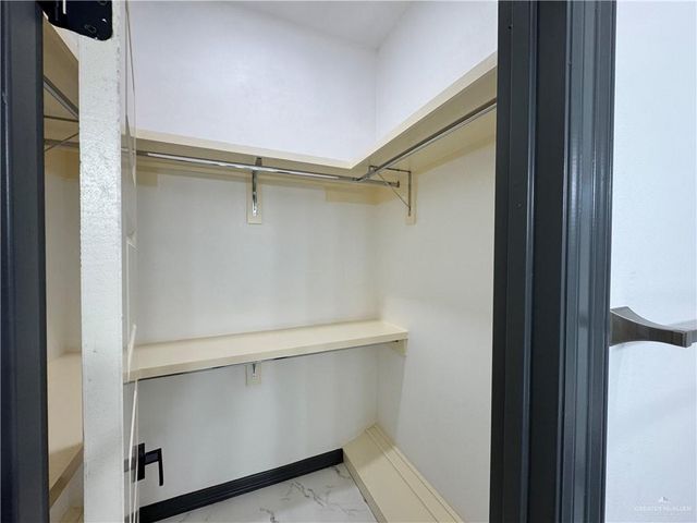 513 E Hawk Avenue, Pharr, TX 78577