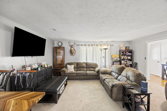 132 Meadowbrook Drive, Frankfort, KY 40601