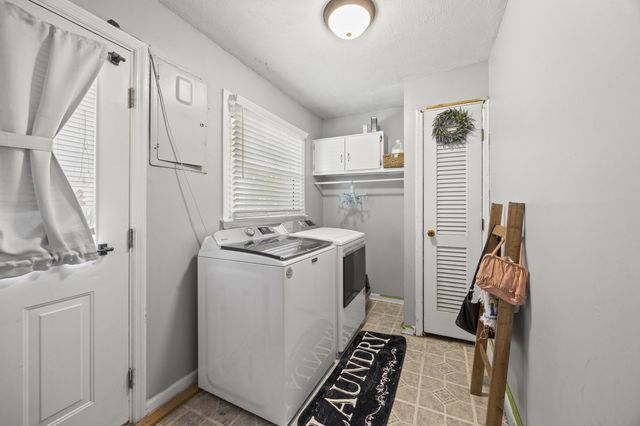 132 Meadowbrook Drive, Frankfort, KY 40601