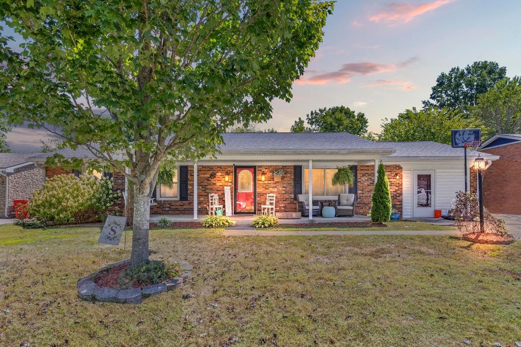 132 Meadowbrook Drive, Frankfort, KY 40601