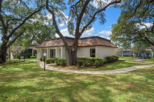 2400 Forest Drive 221, Inverness, FL 34453