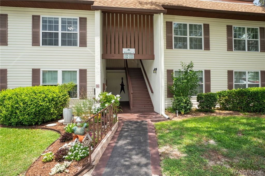 2400 Forest Drive 221, Inverness, FL 34453
