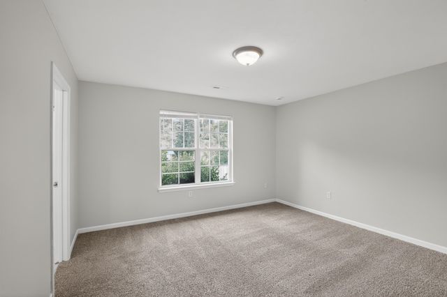 1869 Tamara Way, Spartanburg, SC 29301