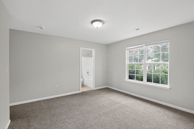 1869 Tamara Way, Spartanburg, SC 29301