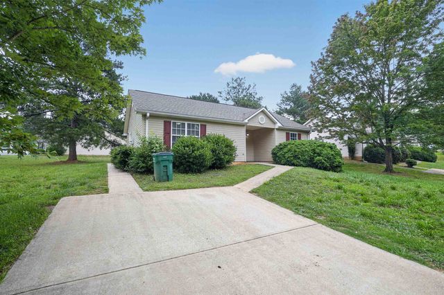 1869 Tamara Way, Spartanburg, SC 29301