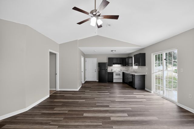 1869 Tamara Way, Spartanburg, SC 29301