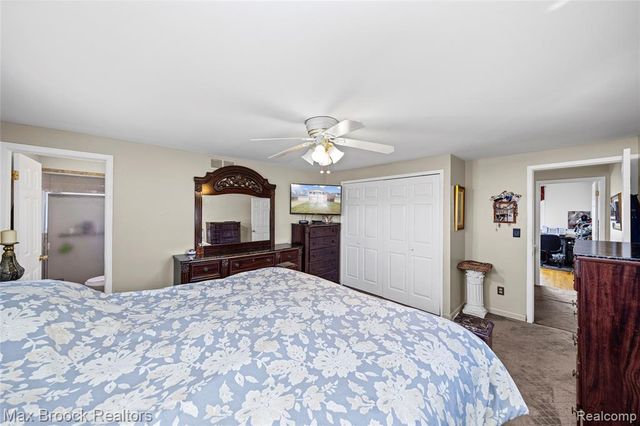 2923 Groves Drive, Sterling Heights, MI 48310