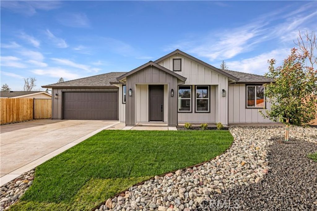 5747 Pearl Drive, Paradise, CA 95969