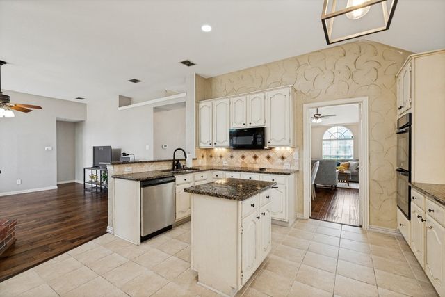 11410 New Orleans Drive, Frisco, TX 75035