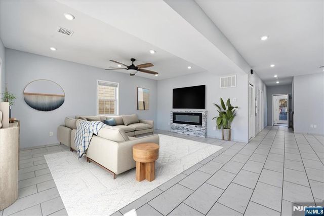 85 Beckwith Place 1, Rutherford, NJ 07070