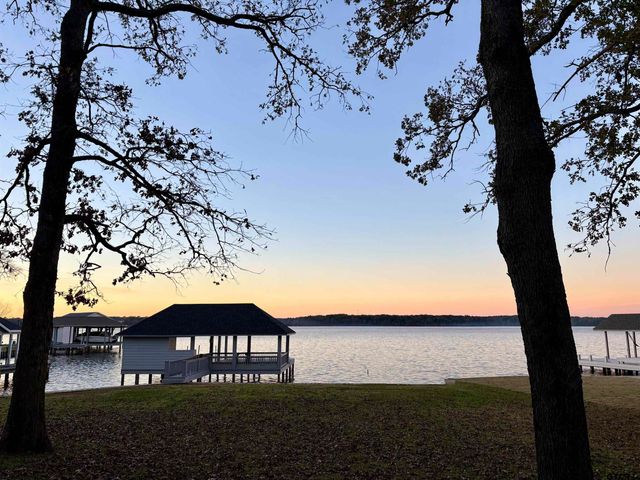 21 PR 52365, Pittsburg, TX 75686