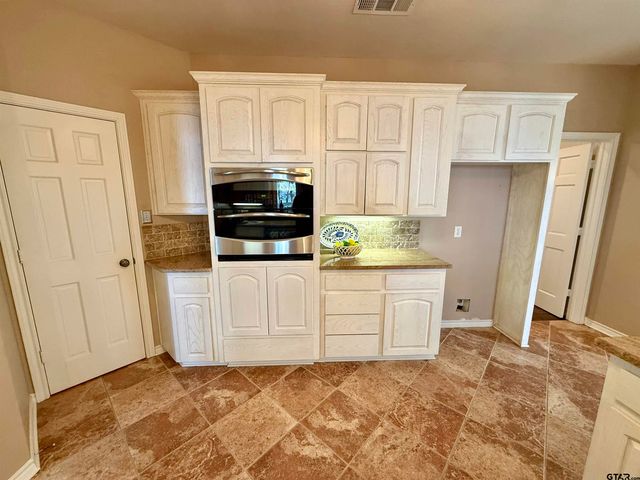 21 PR 52365, Pittsburg, TX 75686