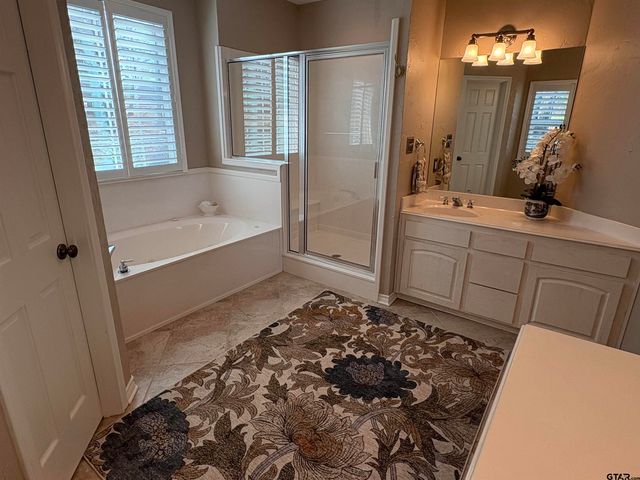 21 PR 52365, Pittsburg, TX 75686