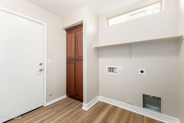 9857 E EL MORO Avenue, Mesa, AZ 85208