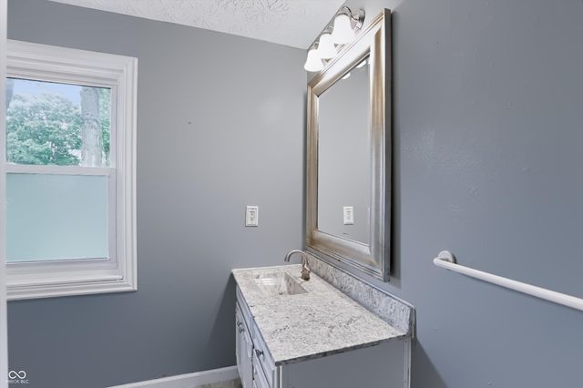 1140 Stringtown Pike, Cicero, IN 46034