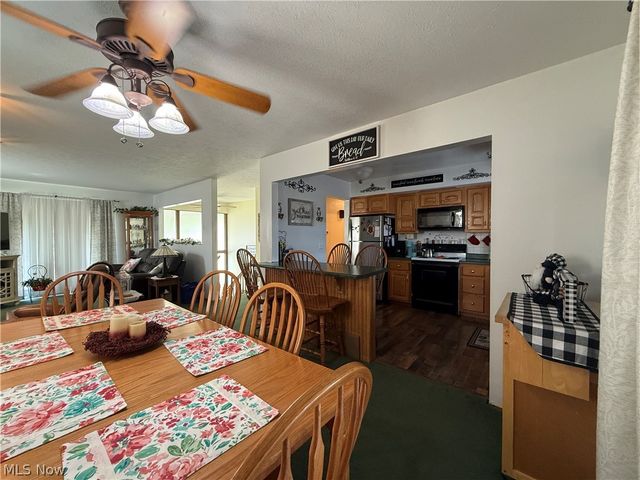 1451 Poplar Avenue, Belpre, OH 45714