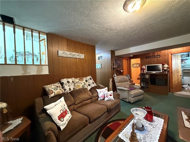 1451 Poplar Avenue, Belpre, OH 45714
