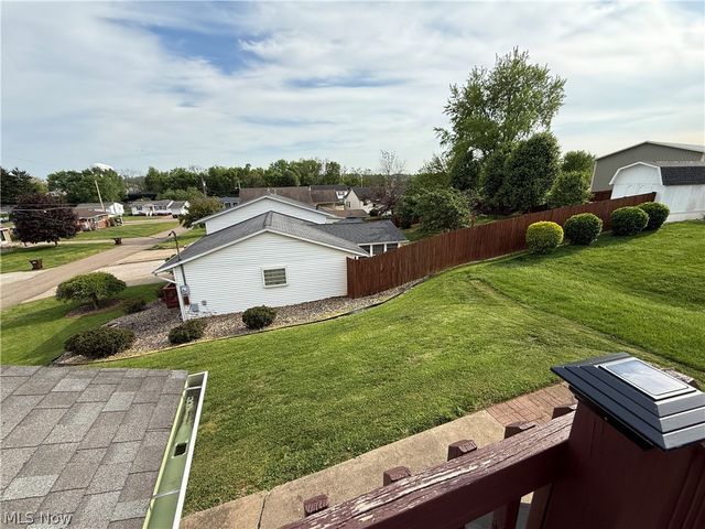 1451 Poplar Avenue, Belpre, OH 45714