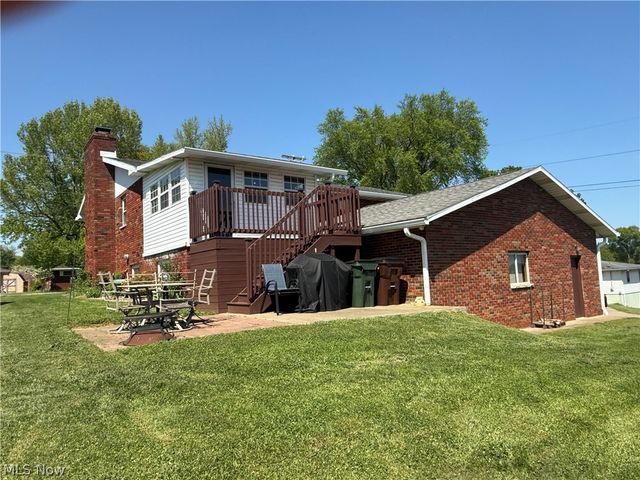 1451 Poplar Avenue, Belpre, OH 45714