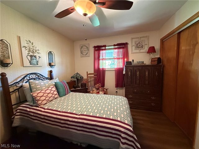 1451 Poplar Avenue, Belpre, OH 45714