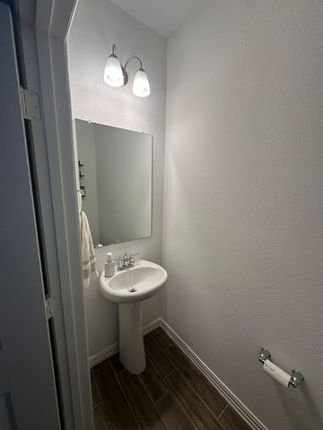 4617 Golden Gate Way, Garland, TX 75043