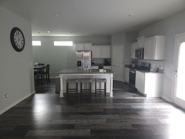550 High Echelon Cir, Smyrna, TN 37167