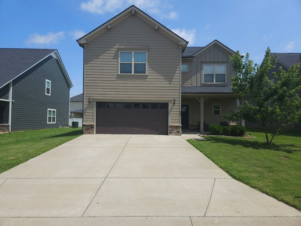 550 High Echelon Cir, Smyrna, TN 37167