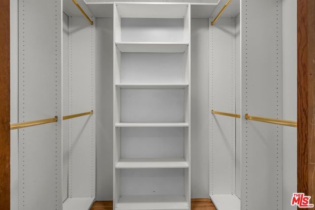 535 Crater Camp Drive, Calabasas, CA 91302