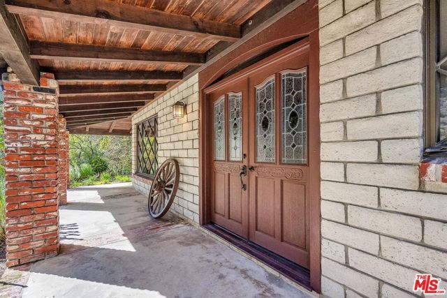535 Crater Camp Drive, Calabasas, CA 91302