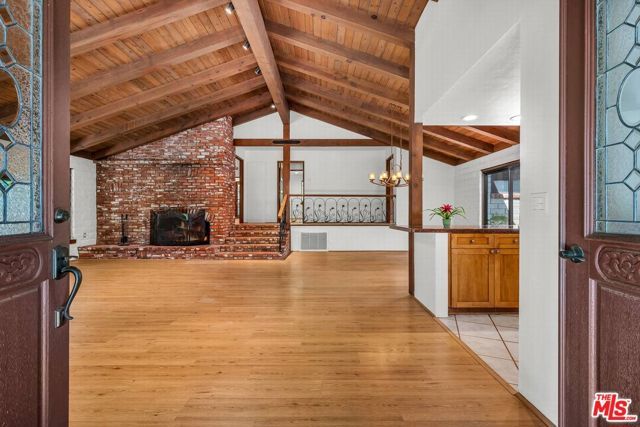 535 Crater Camp Drive, Calabasas, CA 91302