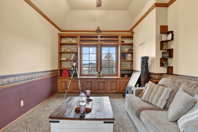 638 W Cedarville Road, Freeport, IL 61032