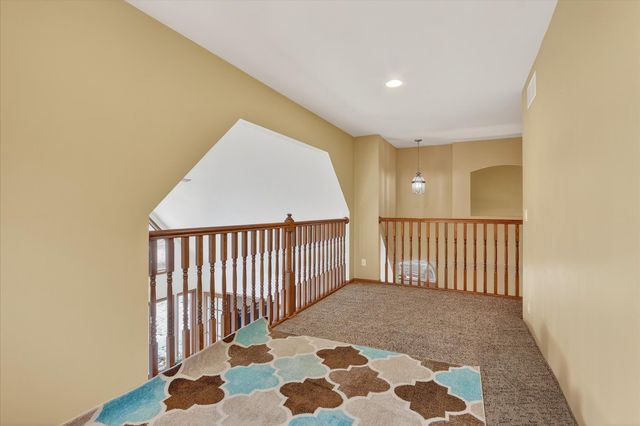 638 W Cedarville Road, Freeport, IL 61032