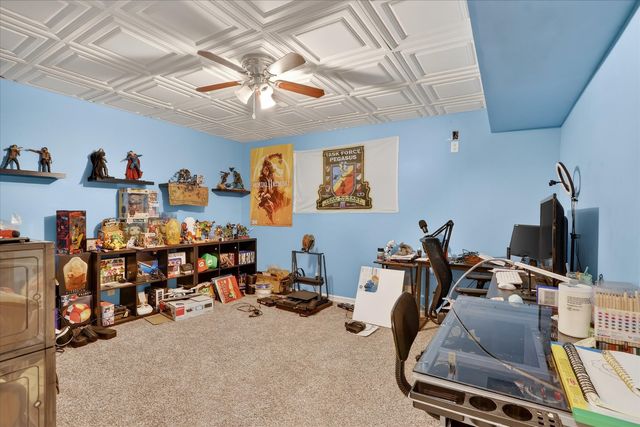 638 W Cedarville Road, Freeport, IL 61032