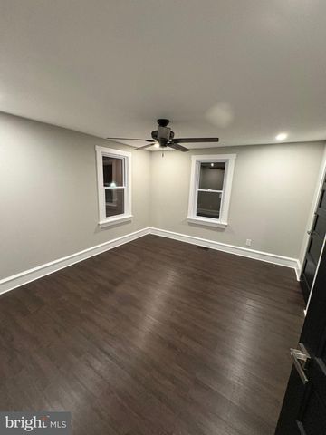 1736 KINGS HWY, Swedesboro, NJ 08085