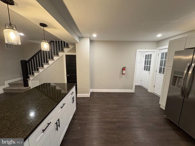 1736 KINGS HWY, Swedesboro, NJ 08085