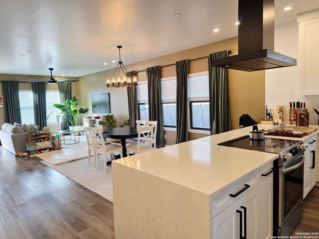 511 E Woodlawn Avenue, San Antonio, TX 78212