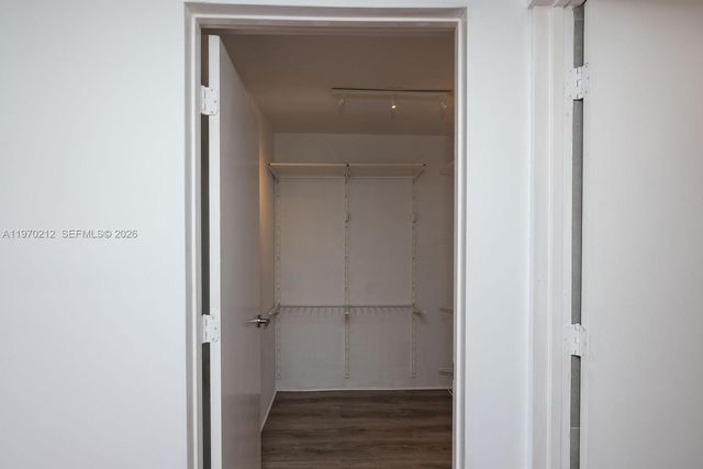 900 Bay Dr 224, Miami Beach, FL 33141