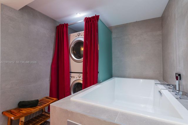 900 Bay Dr 224, Miami Beach, FL 33141