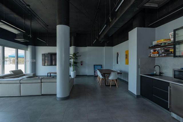 900 Bay Dr 224, Miami Beach, FL 33141