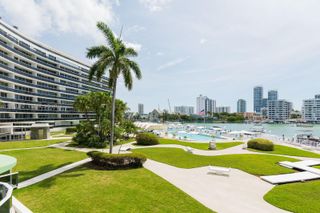 900 Bay Dr 224, Miami Beach, FL 33141