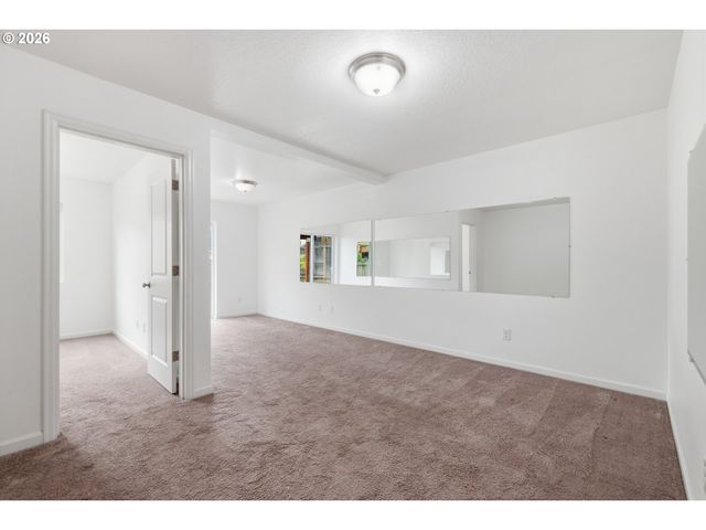 12996 Se 155TH Ave, Happy Valley, OR 97086