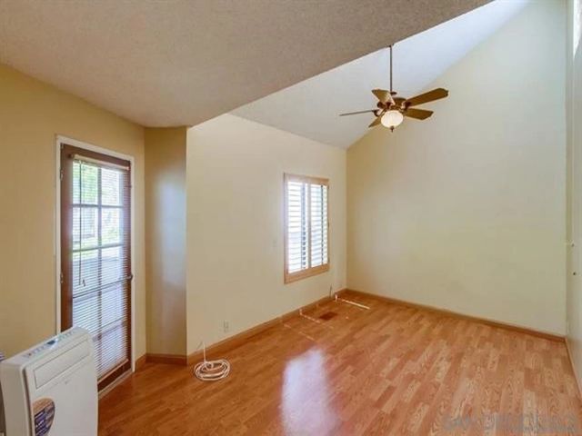 8462 Via Sonoma 39, La Jolla, CA 92037