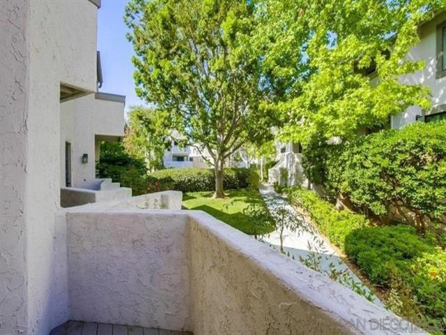 8462 Via Sonoma 39, La Jolla, CA 92037
