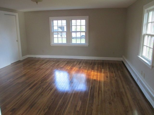 99 Homestead Cir, Hamilton, MA 01982