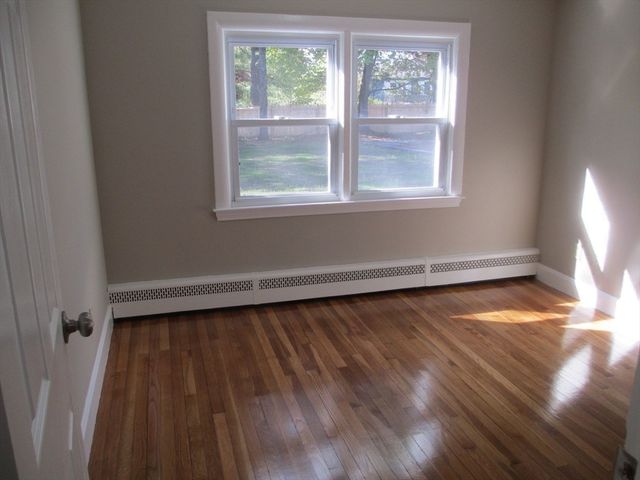 99 Homestead Cir, Hamilton, MA 01982