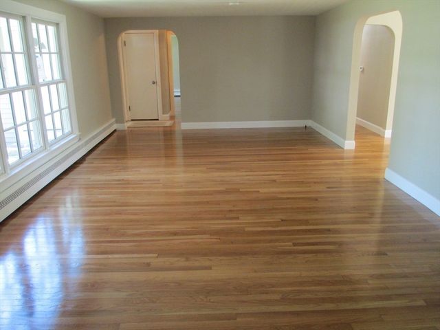 99 Homestead Cir, Hamilton, MA 01982